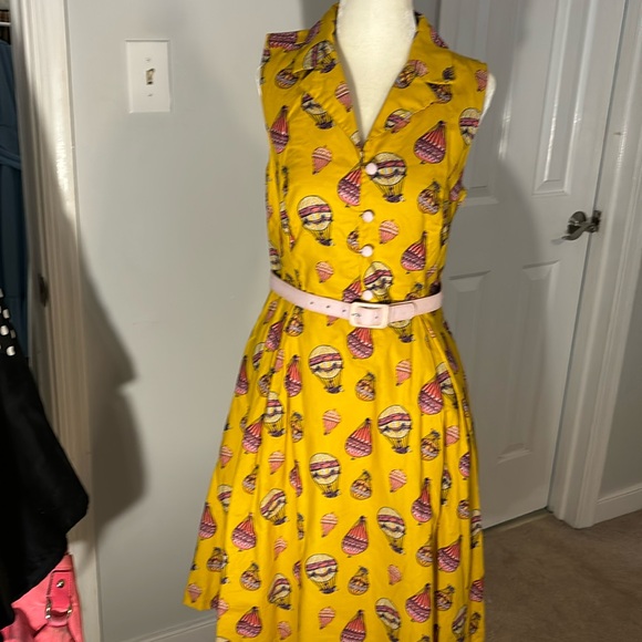 Modcloth Dresses & Skirts - ModCloth Hot Air Balloon Yellow Fit & Flare Dress Linen pink Belted Cross back.